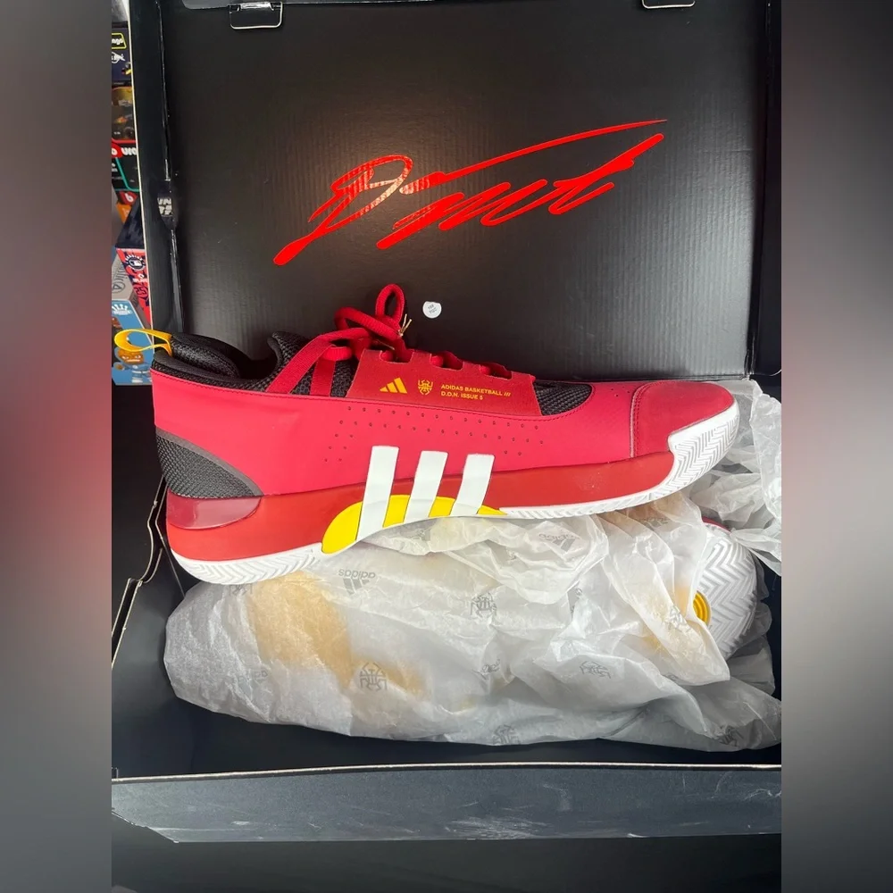 Adidas SM D.O.N Issue 5 Men’s Size 16 Brand New
